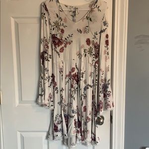 Bell Long Sleeve Lightweight Dress